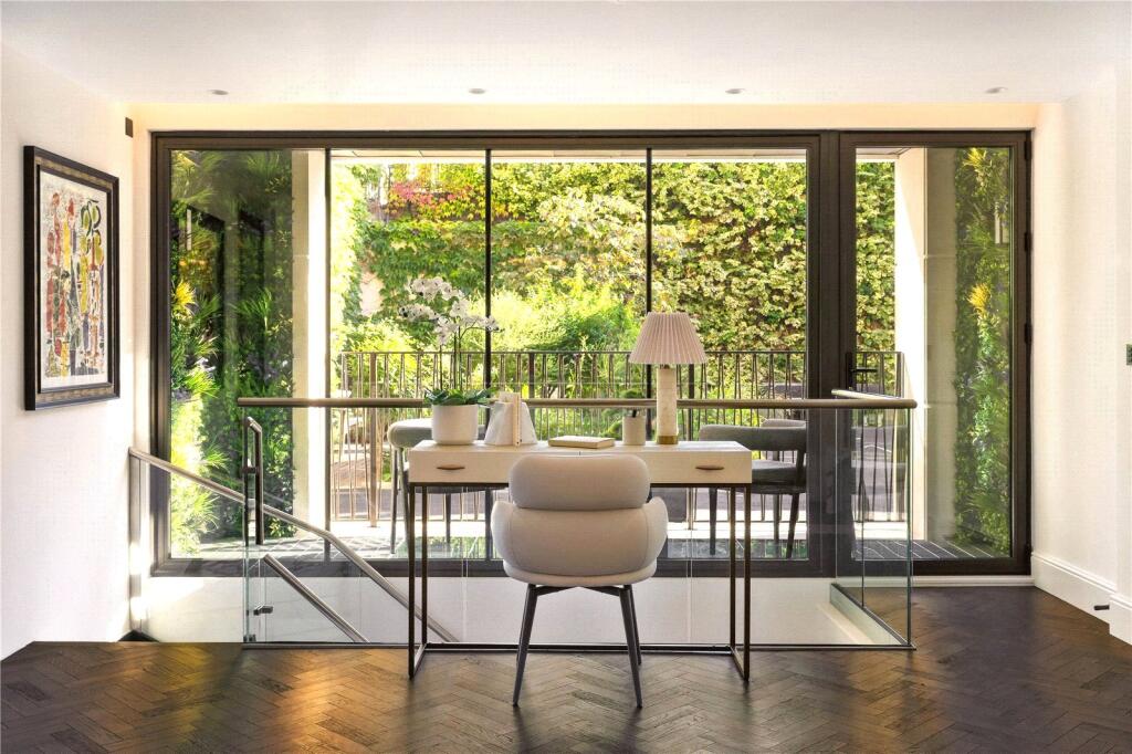 Apartment in London - View 3