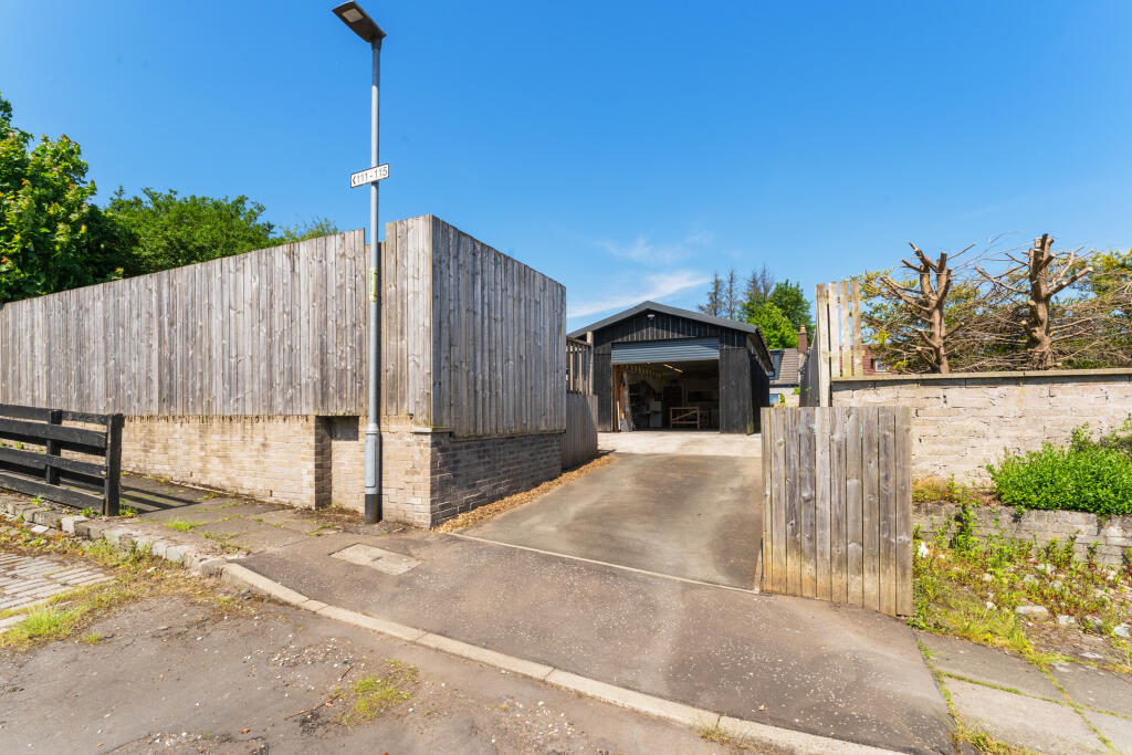 House in Cumbernauld, Cumbernauld Village - View 4