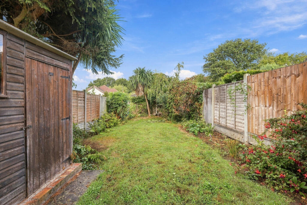 House in Rochford, Rayleigh - View 4