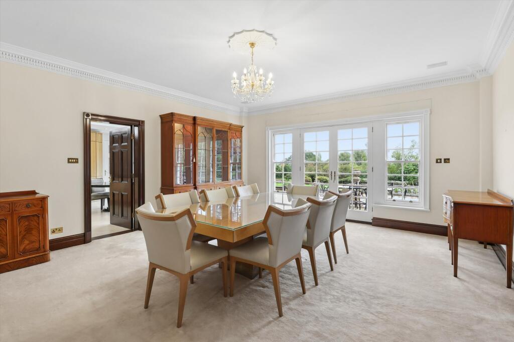 House in Runnymede, Callow Hill - More