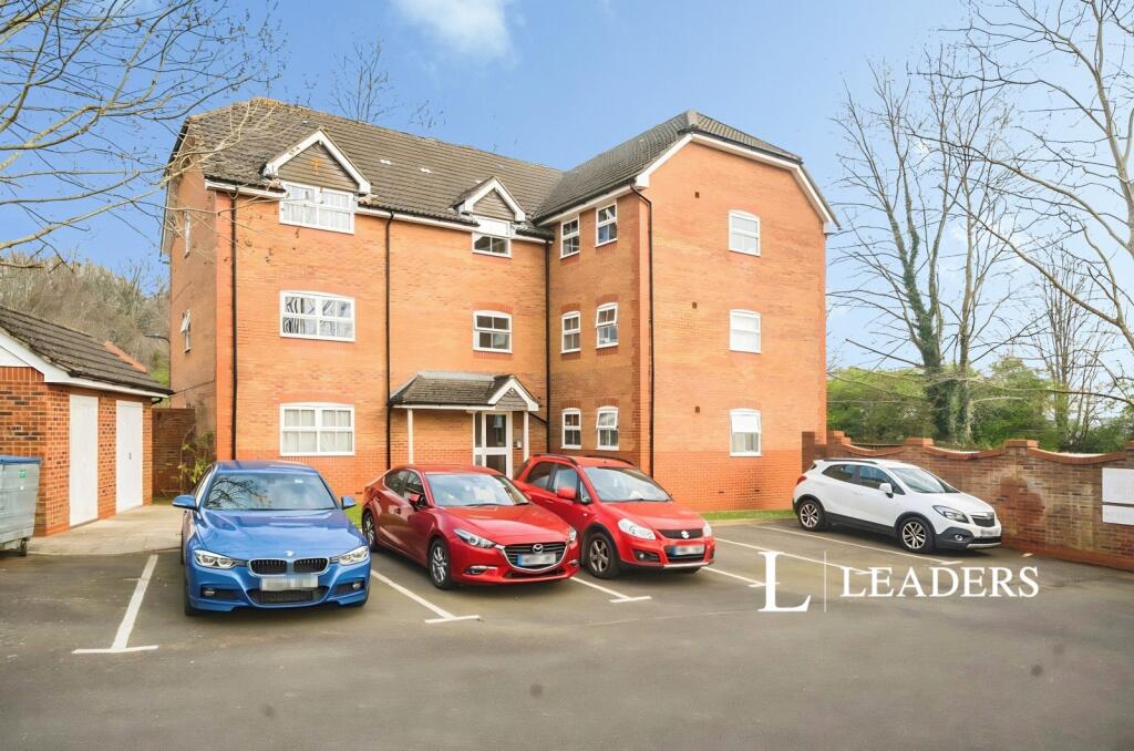 Main image of property: Chelveston Crescent, Southampton, Hampshire