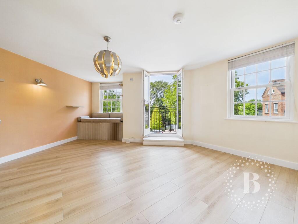 Apartment in Shrewsbury, Greenfields - View 2