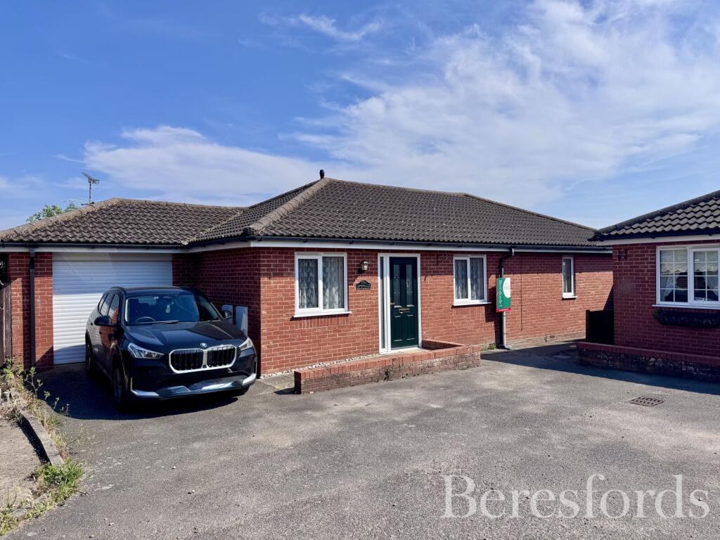 Main image of property: Bergholt Road, Colchester, CO4