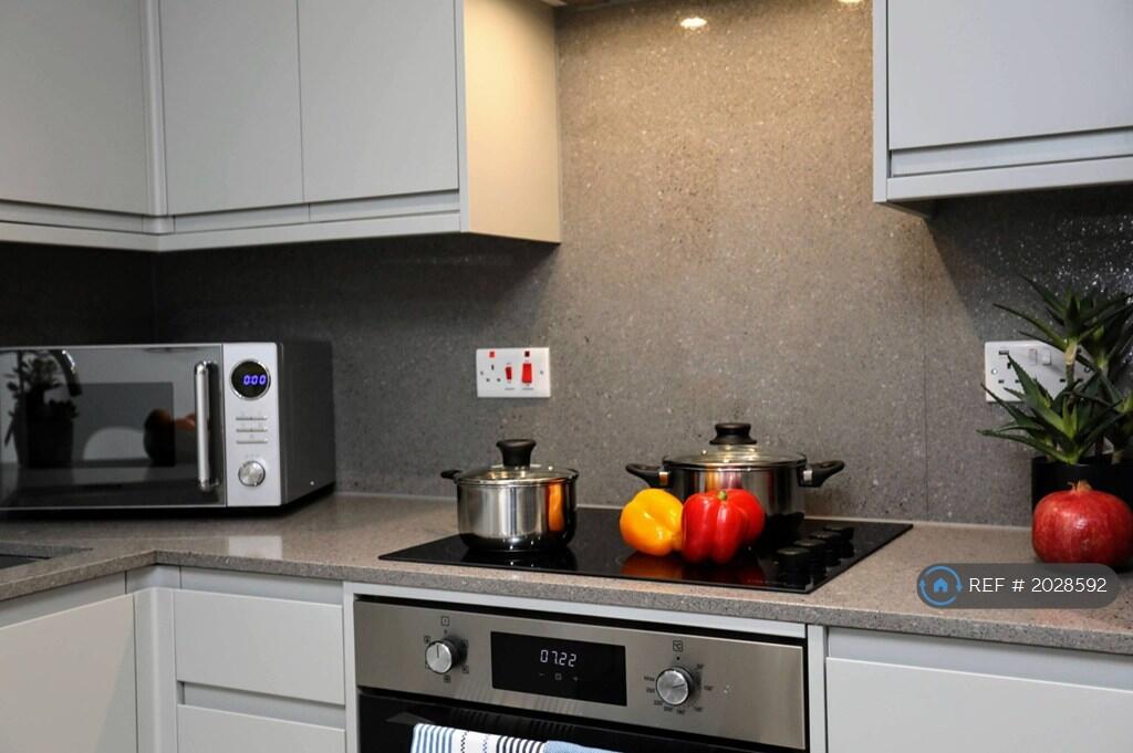 Apartment in London - View 4