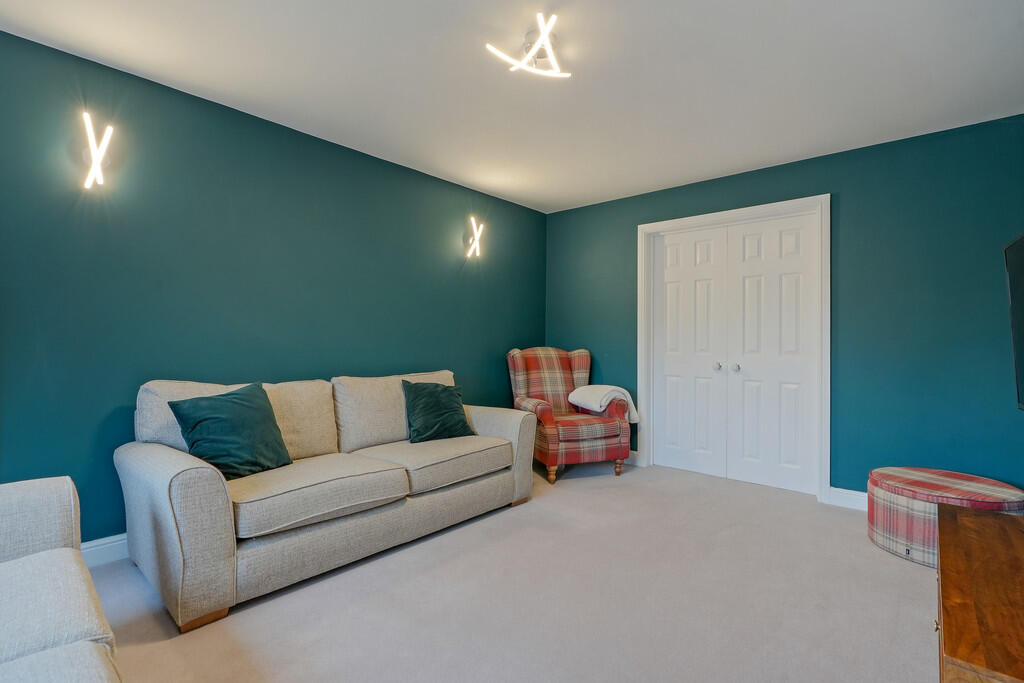 Kiveton Lane, Todwick, Sheffield photo 4