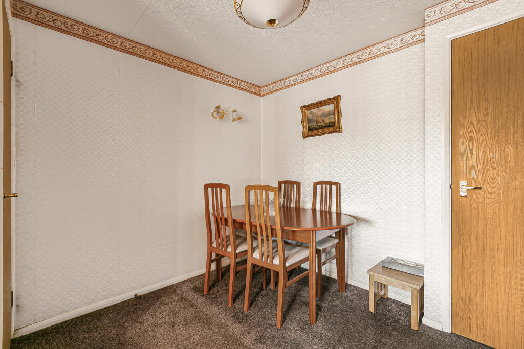 Apartment in Twickenham - View 5
