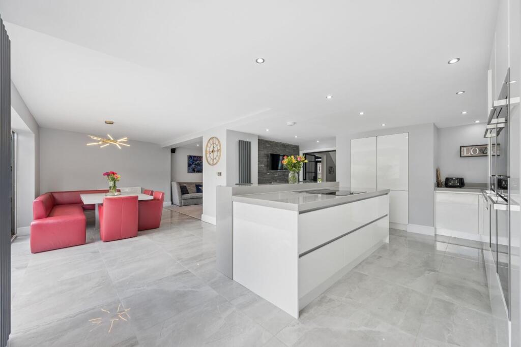 Crag Avenue, Summerseat, Bury - View 6
