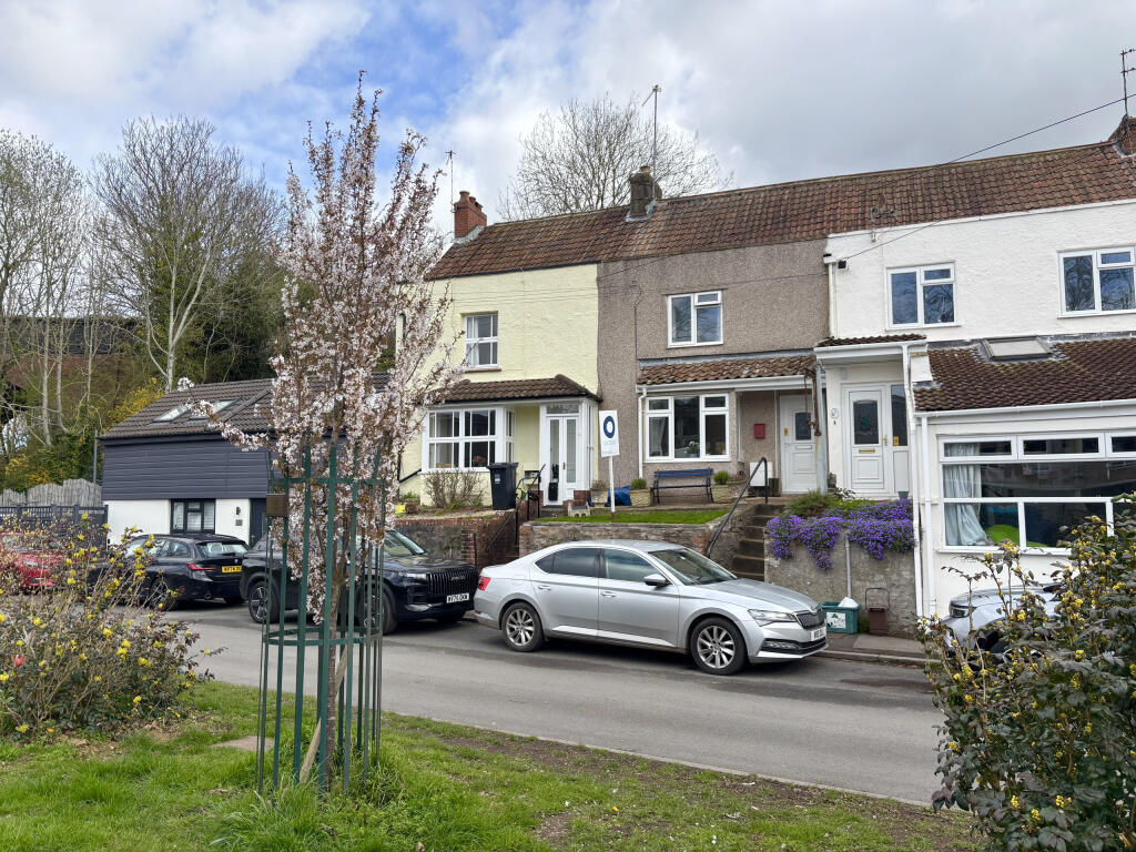 2-bed terraced on Mount Pleasant, Bristol, £258,000