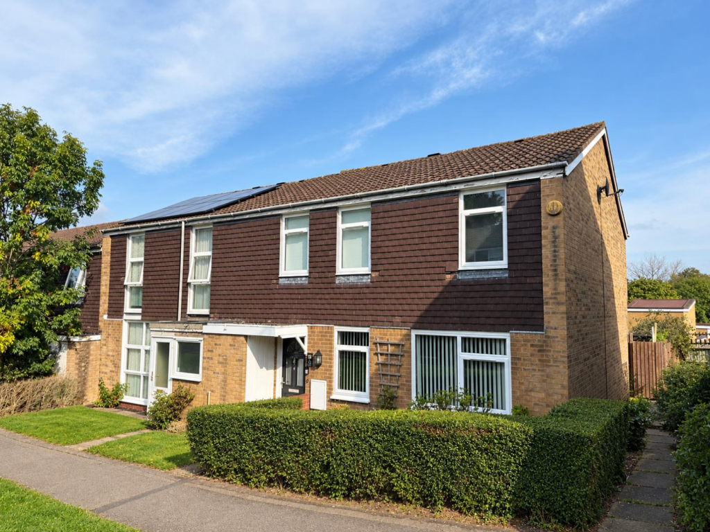 4-bed terraced on Smyth Court, Lumbertubs, Northamptop NN3, £239,995