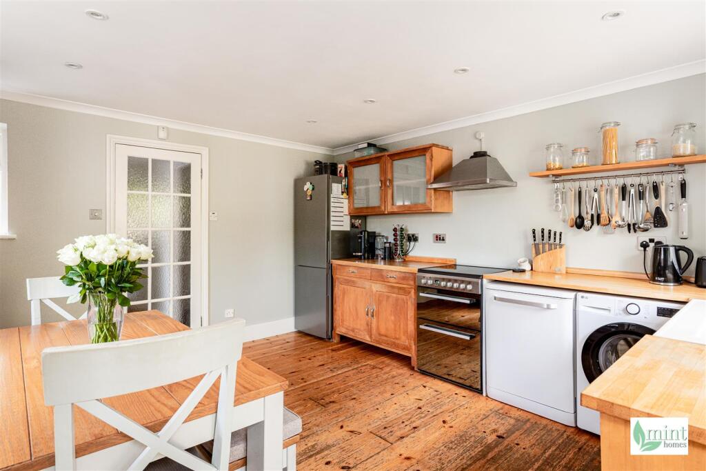 House in Kingston upon Thames - View 5