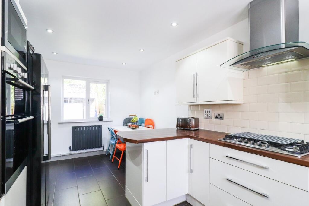 House in Northampton, West Hunsbury - View 5