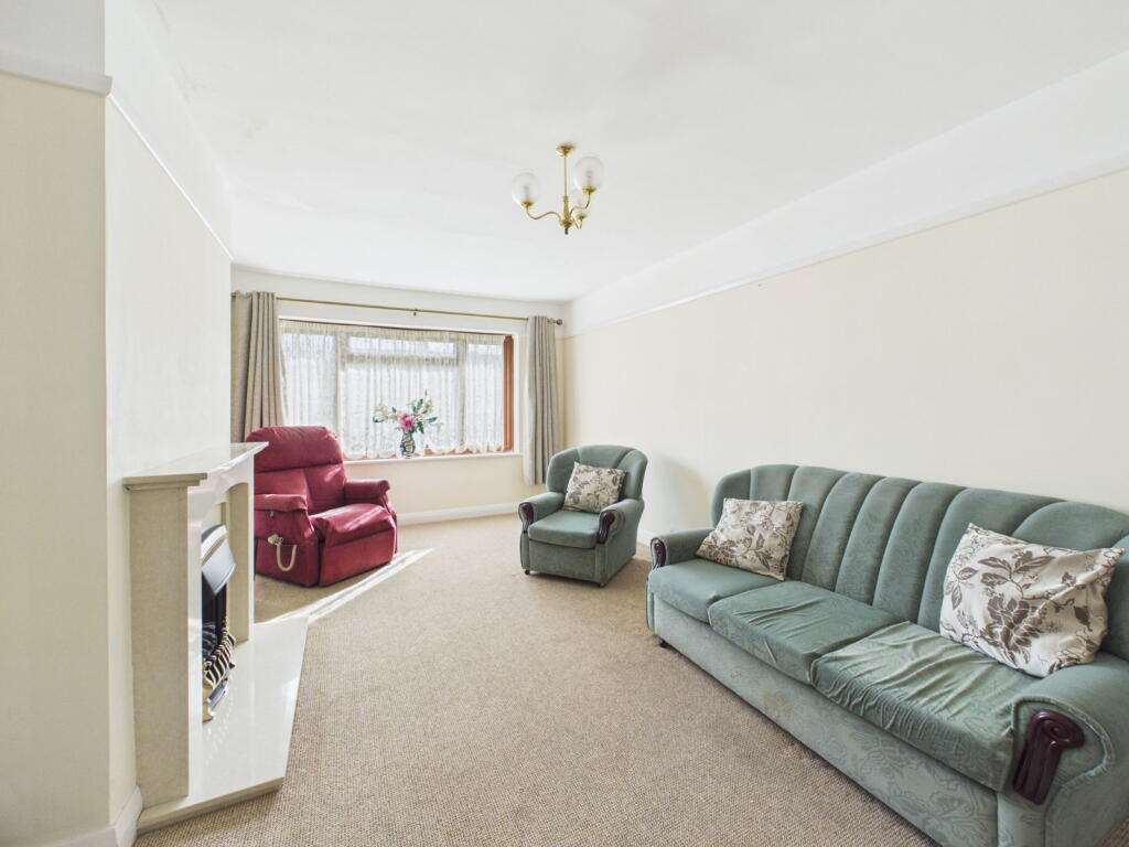 House in Gloucester - View 2