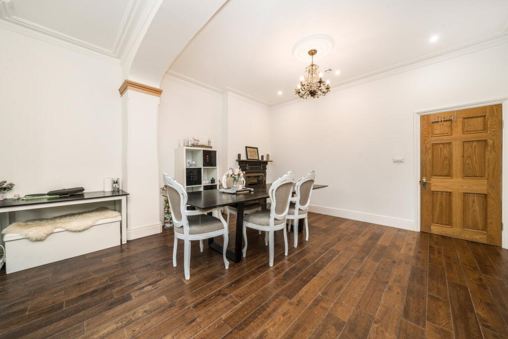 Apartment in London, Queen's Park - View 5