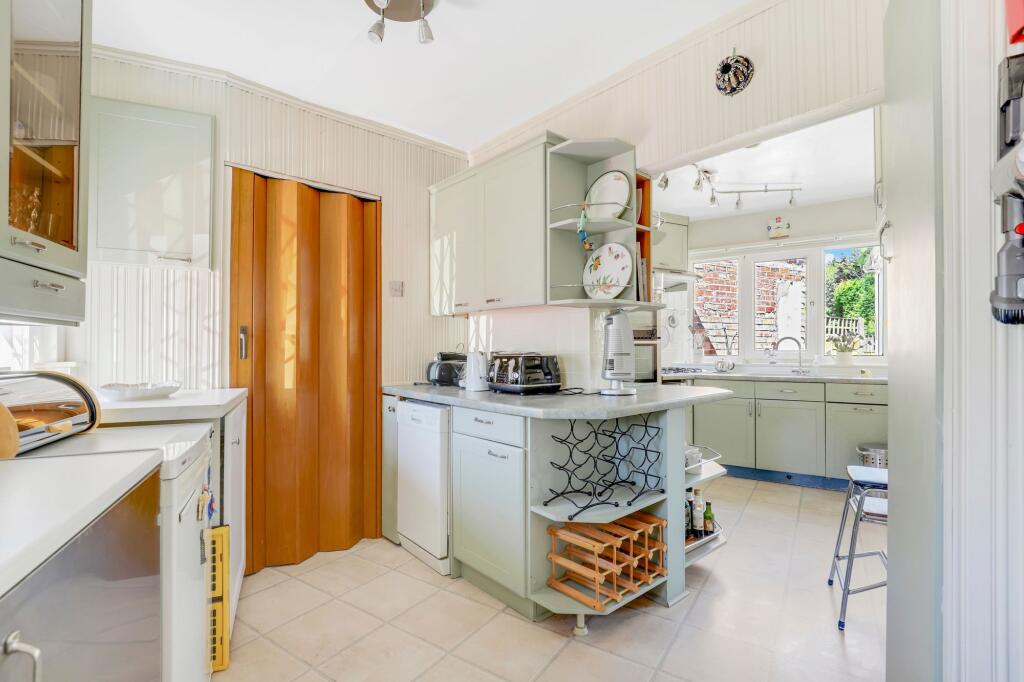 House in Nottingham, Gedling - View 4