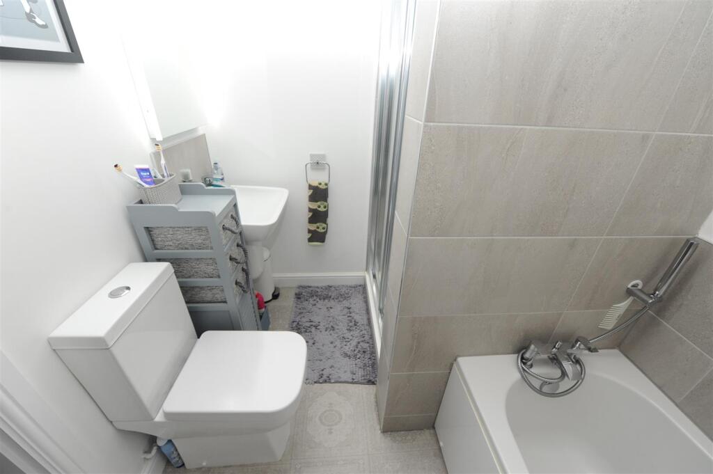 Additional image 17 of Hutton Hall Drive, Eccleshill, Bradford