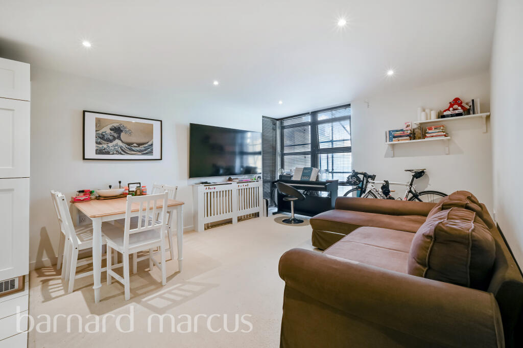 Main image of property: Scott Avenue, Putney, London