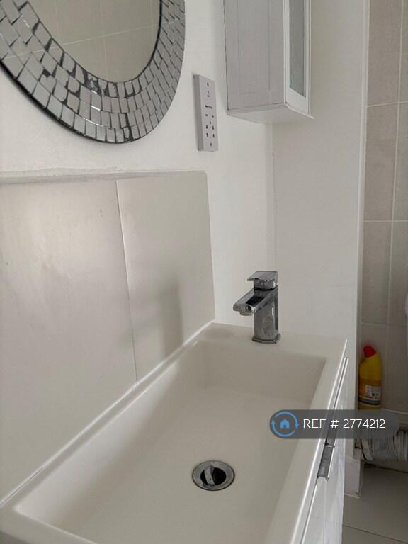 Apartment in London, Blackheath - View 4