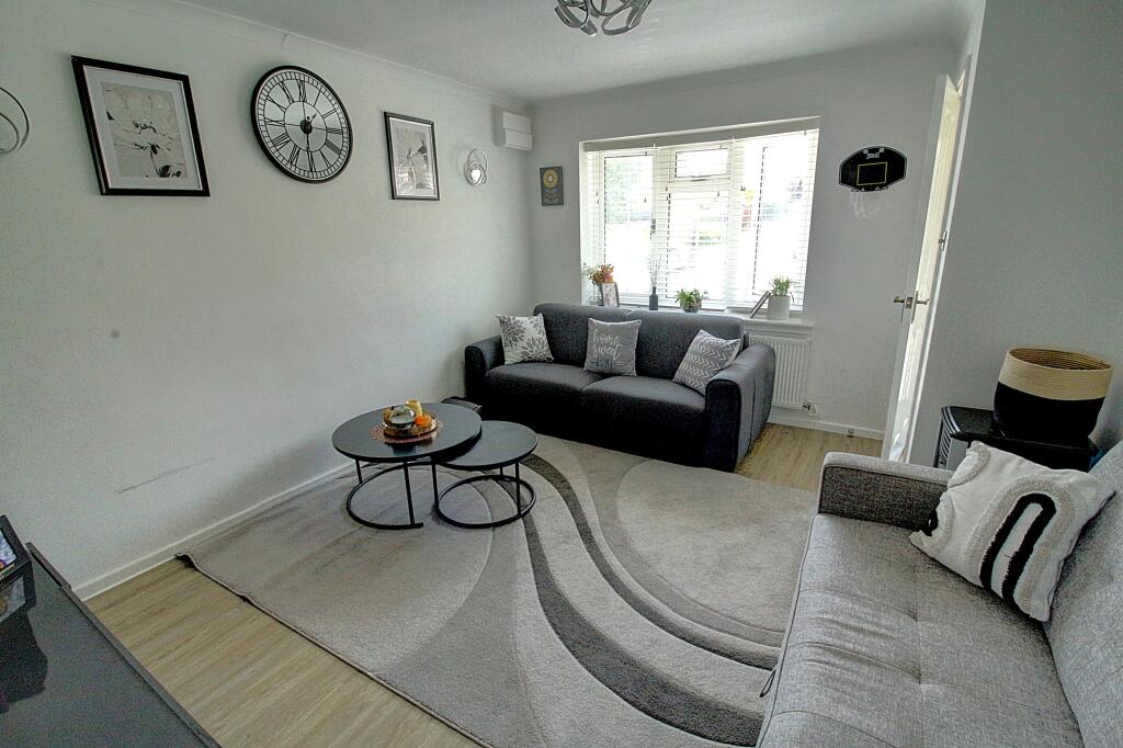 House in Nuneaton and Bedworth, Grove Farm, Galley Common - More