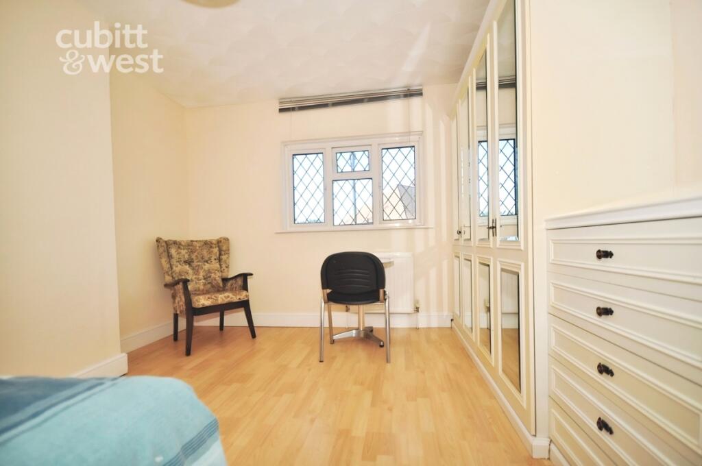 House in Brighton - View 3