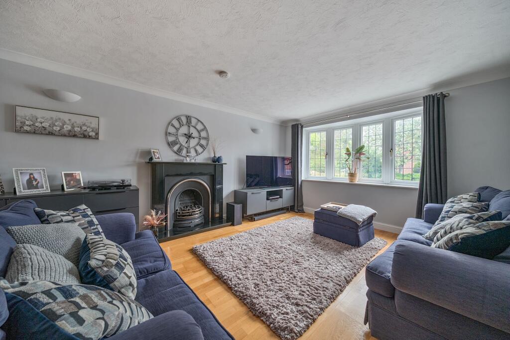 Cranesfield, Sherborne St. John, RG24 - More