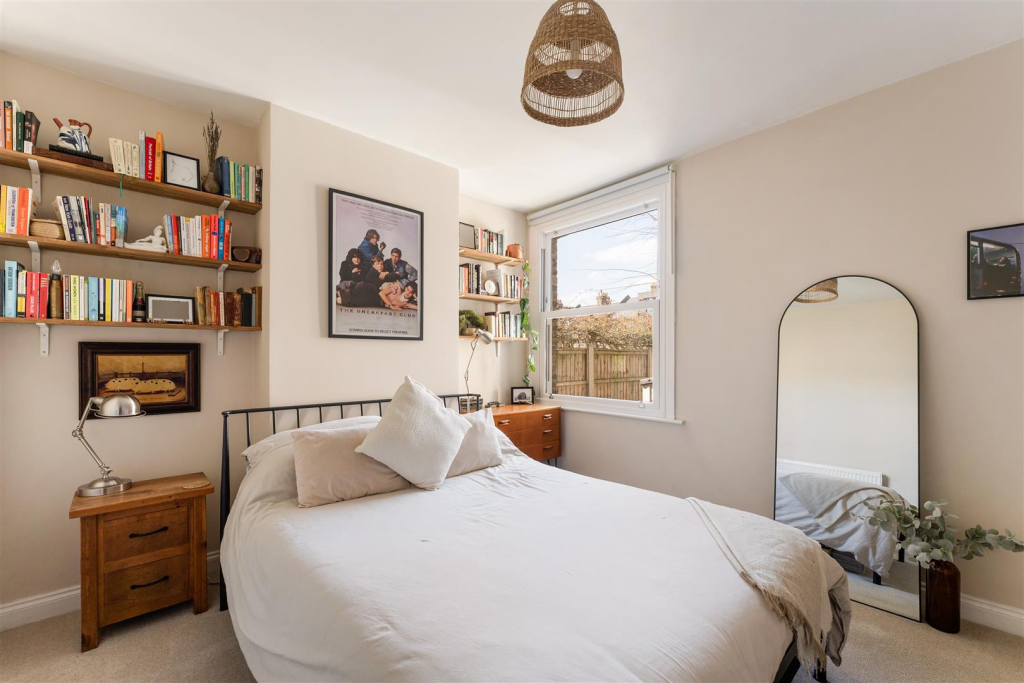 Apartment in London - View 6