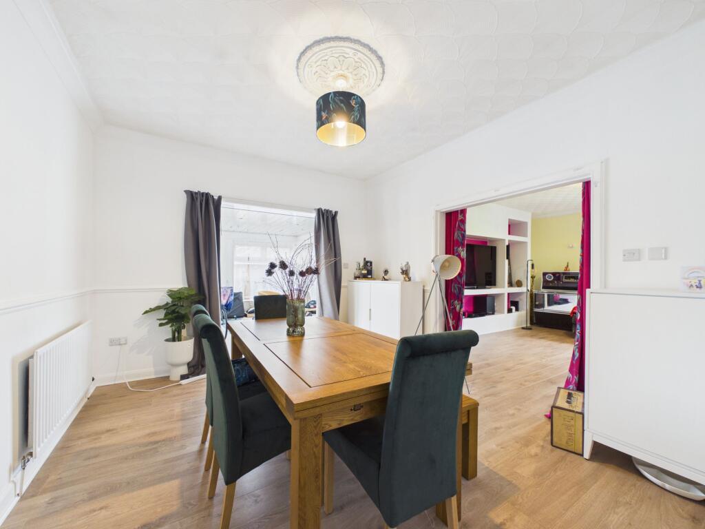 Raploch Street, Larkhall - View 6