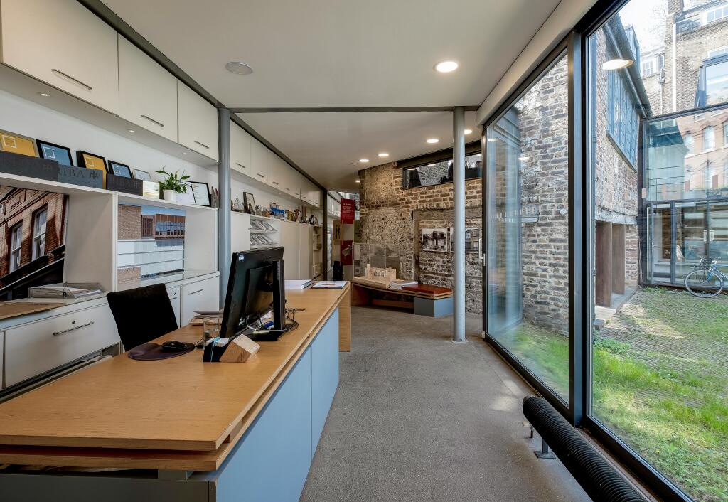1 Rawstorne Place - Meeting Room