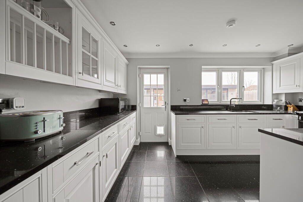 House in Dartford - View 3