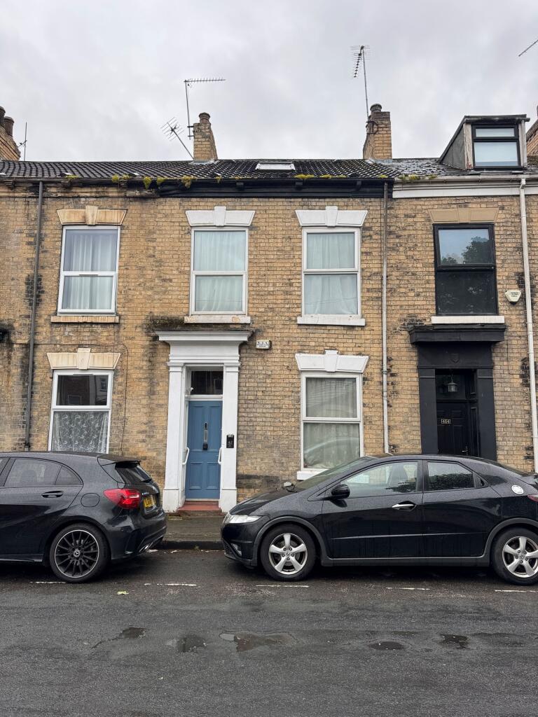 Main image of property: Grey Street, Hull, HU2