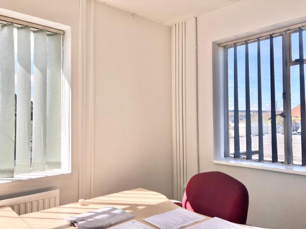 Office Space for Hire N22