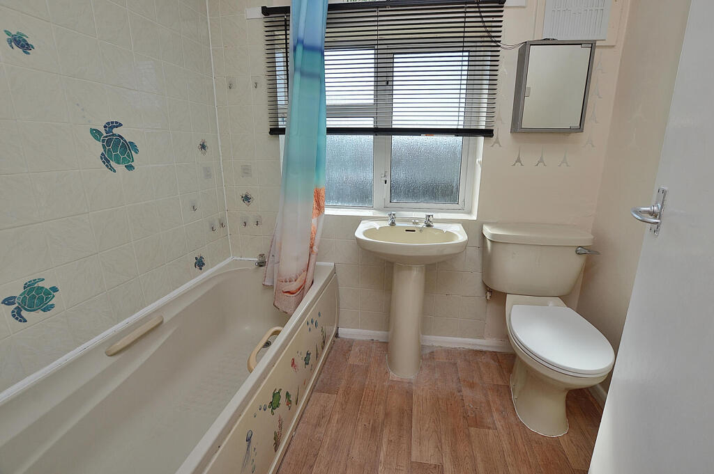 House in North Kesteven, Leasingham - More