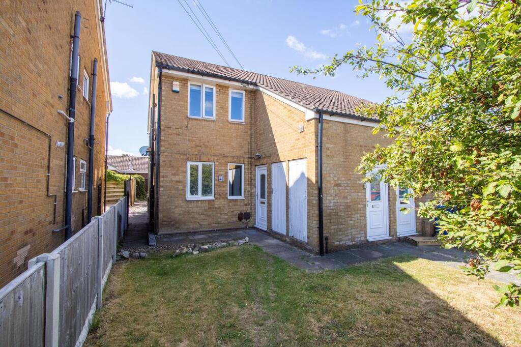 Main image of property: Elmdale Drive, Edenthorpe, Doncaster, DN3