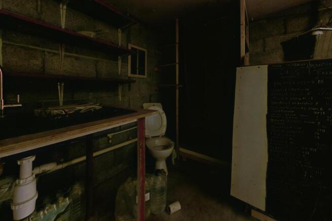 Garage &amp; Workshop @ Blackthorn Road, Hartcliffe, B