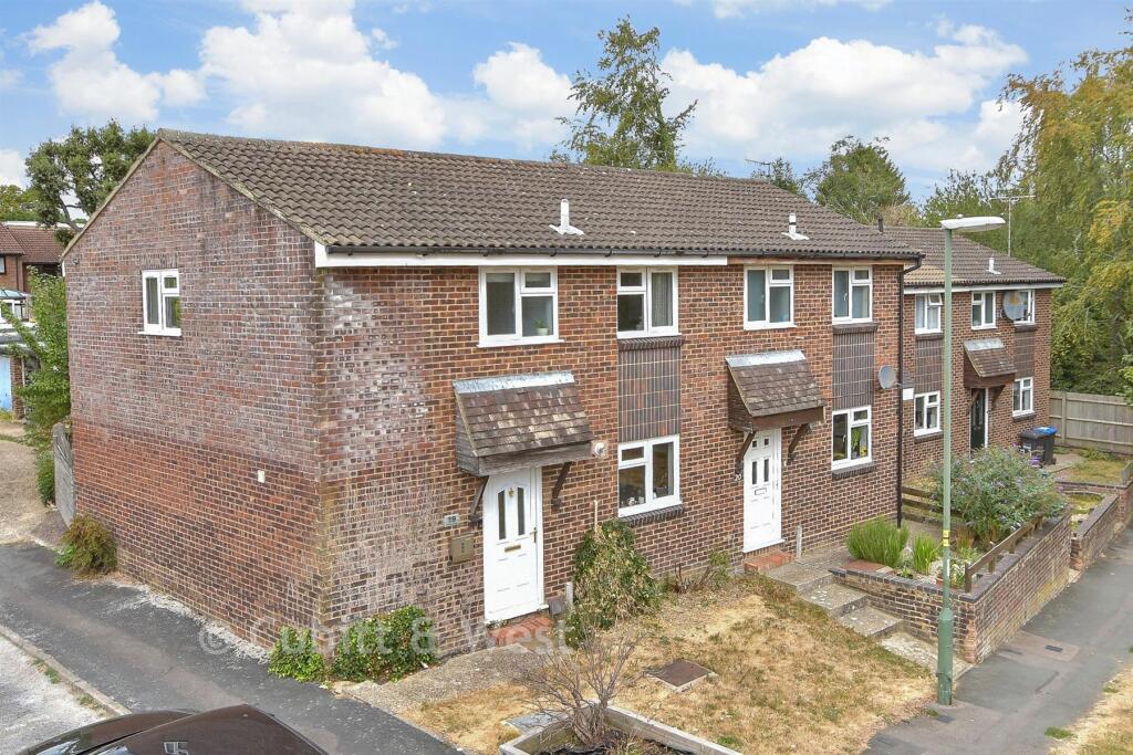 House in Haywards Heath - View 2