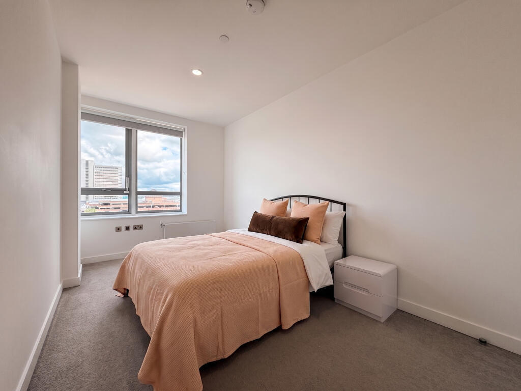 Apartment in Reading - More