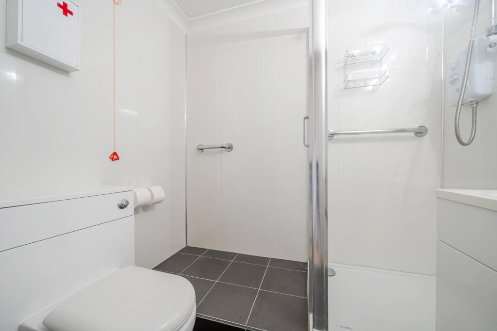 Park Avenue, Bromley - View 6