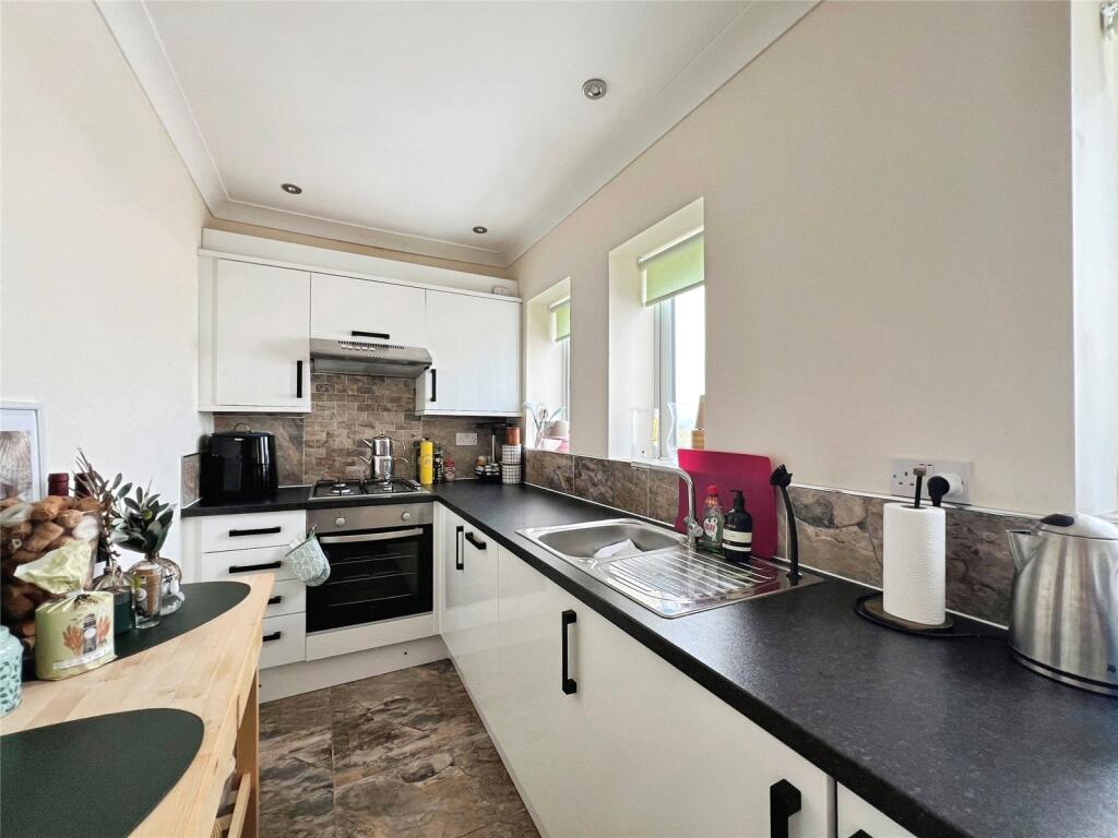 Avenue Road, Leamington Spa, Warwickshire, CV31 - View 2