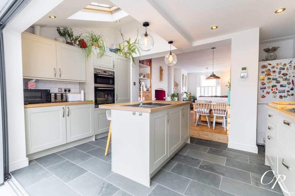 House in Cheltenham, Ewens Farm, Fairview - View 5