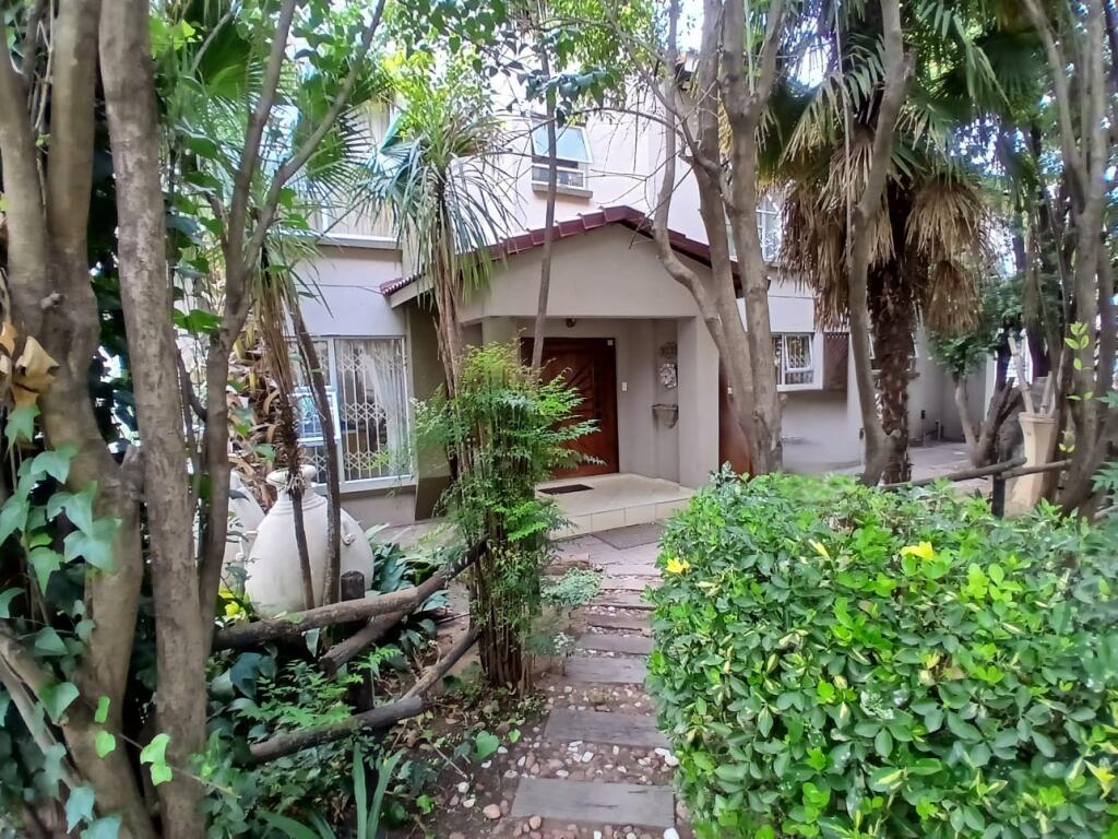 Main image of property: South Africa, Free State, Vaalpark