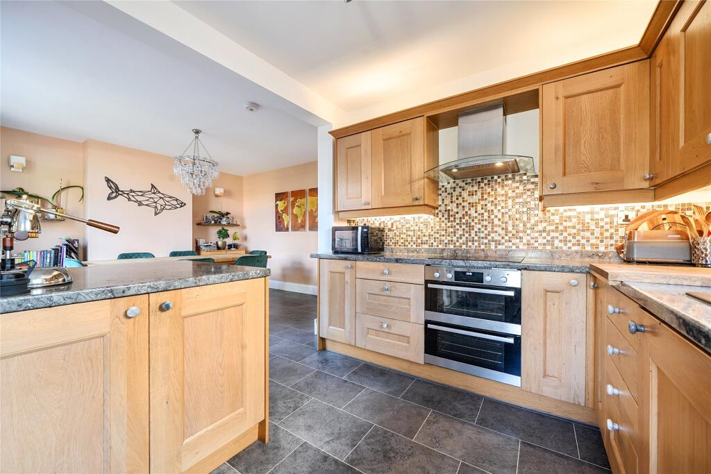 House in Kempston, Bedford - View 4