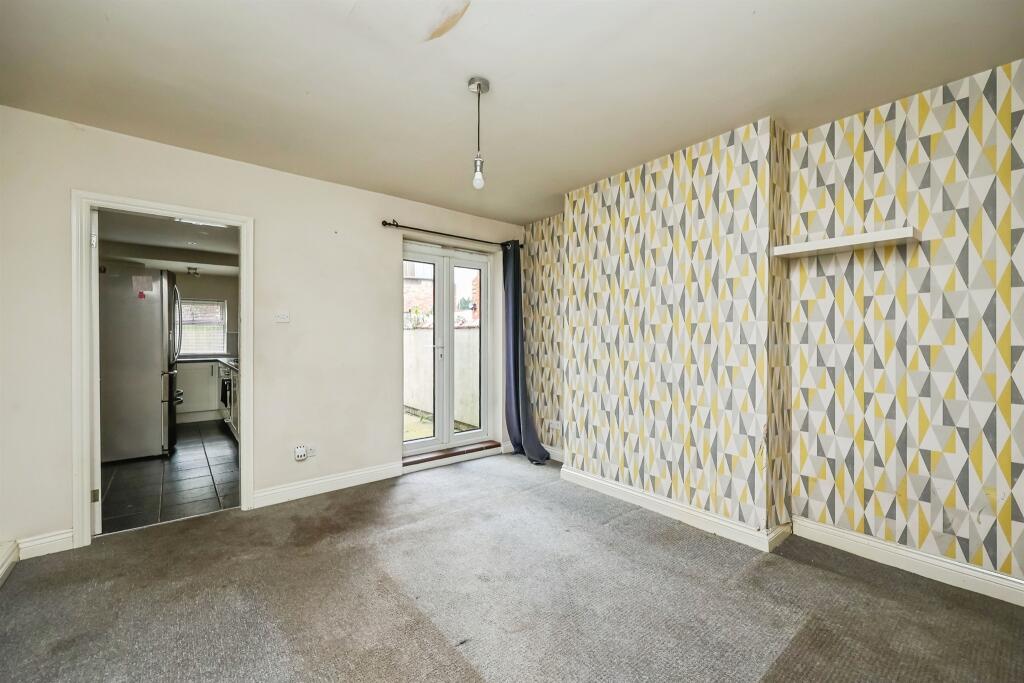 Springfield Gardens, Ilkeston photo 3