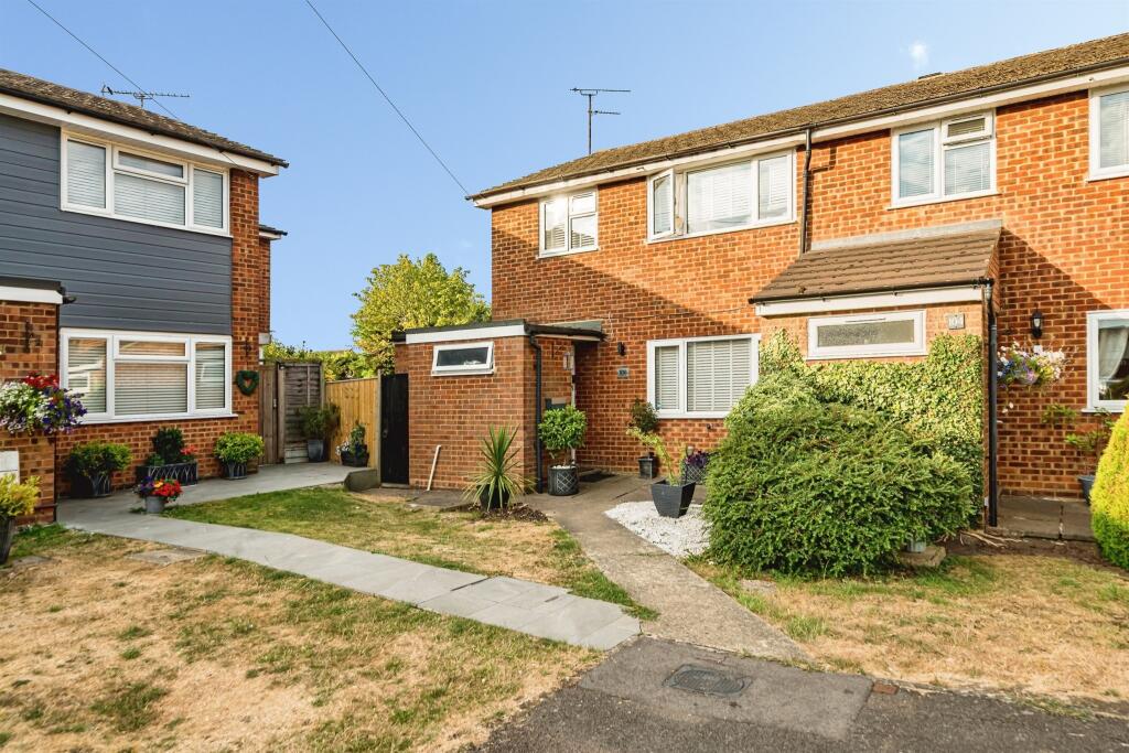 Main image of property: Chaucer Drive, AYLESBURY