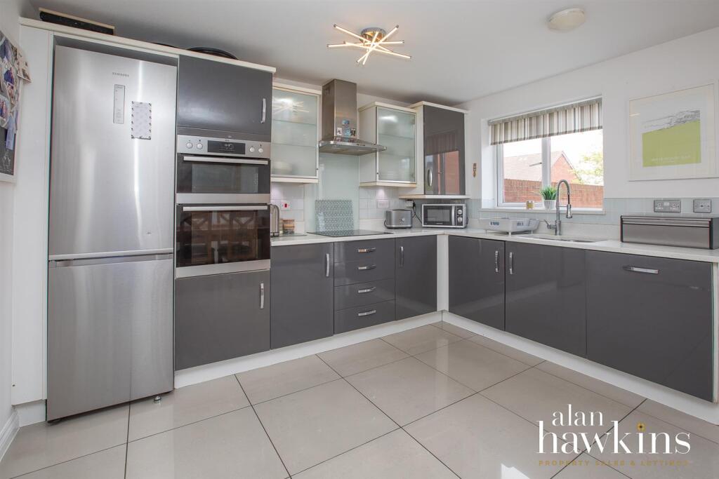Blain Place, Royal Wootton Bassett photo 4