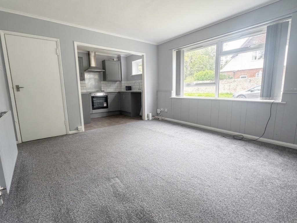 Bishops Close, Worthing, BN14 7JS photo 5