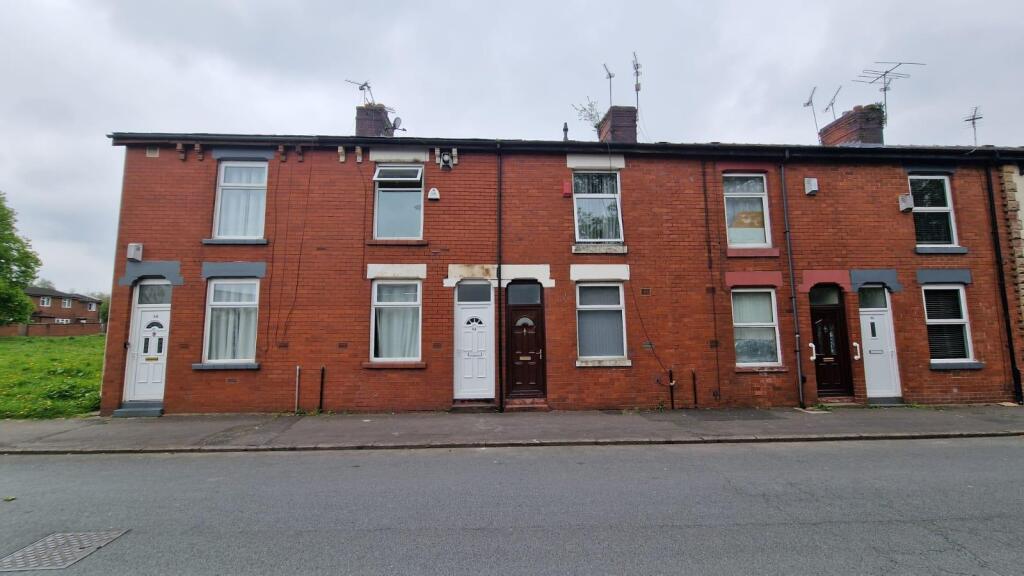 Main image of property: Greenside Street, M11 2GU