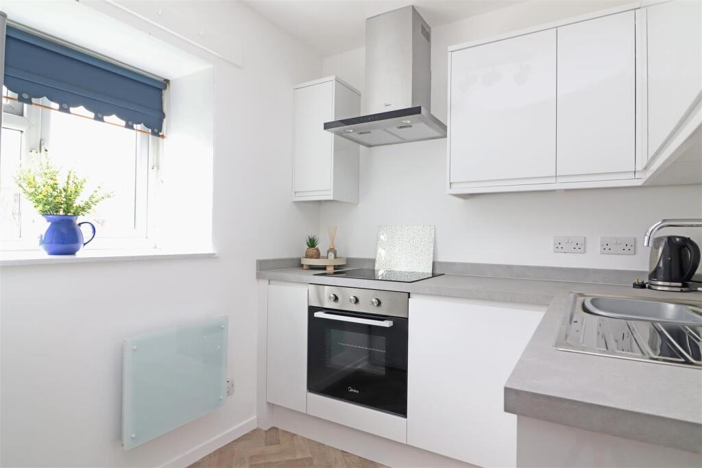 Main image of property: Chestnut Mead, Redhill