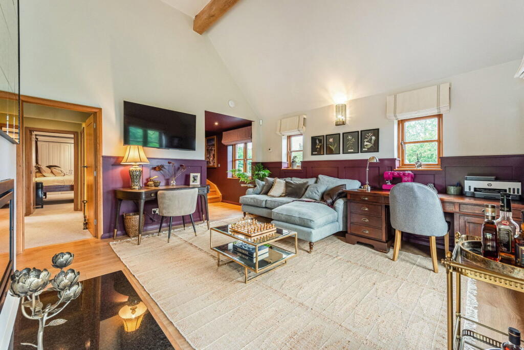 House in East Hampshire, Soldridge, Medstead - More