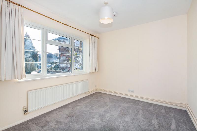 Apartment in Reigate and Banstead, South Park - More