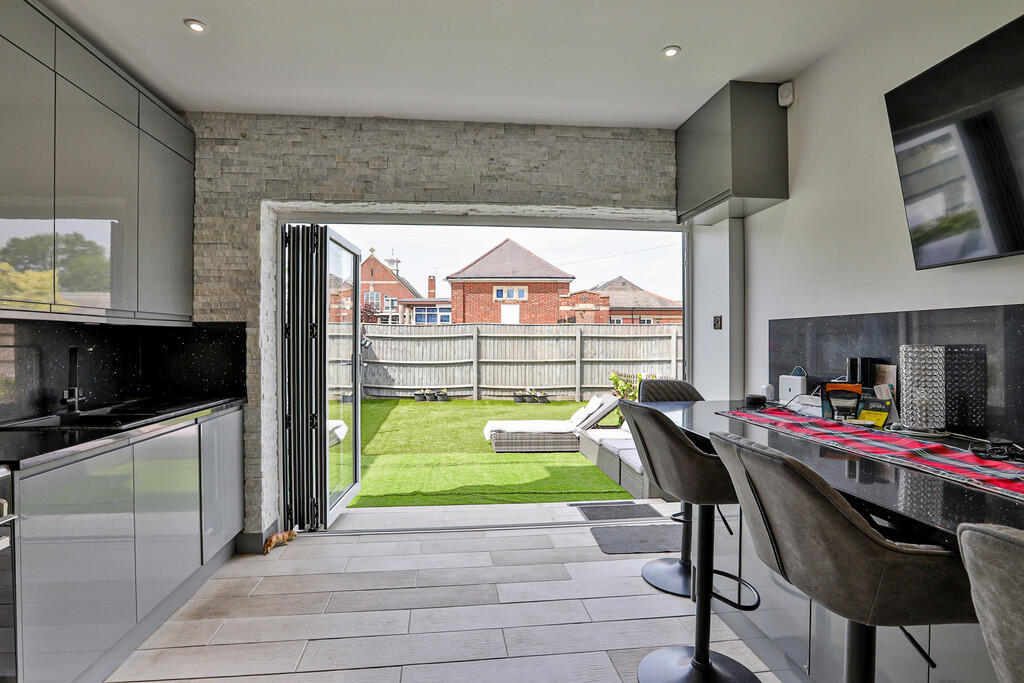 House in Bournemouth, Queens Park - View 3