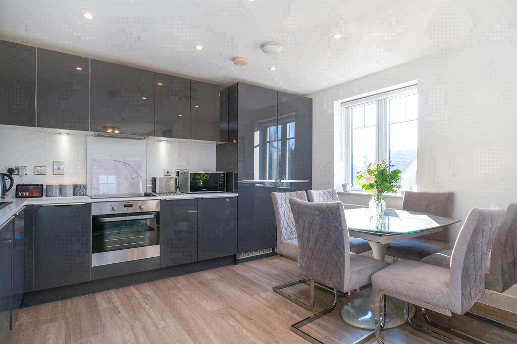 Apartment in Watford - View 4